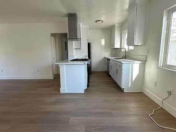 5th image of 1300 Armacost Ave #0