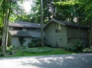 462-8 Deer Path, Aurora, OH 44202