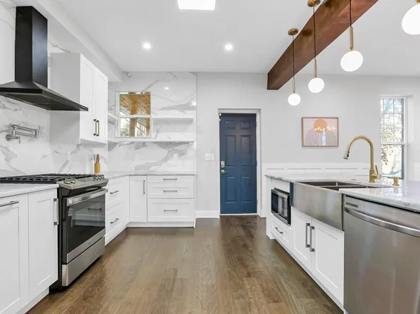 894 E Livingston Ave, Columbus, OH 43205