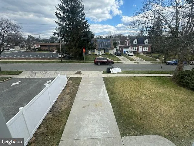 8 Cooper Ave — Photo 5