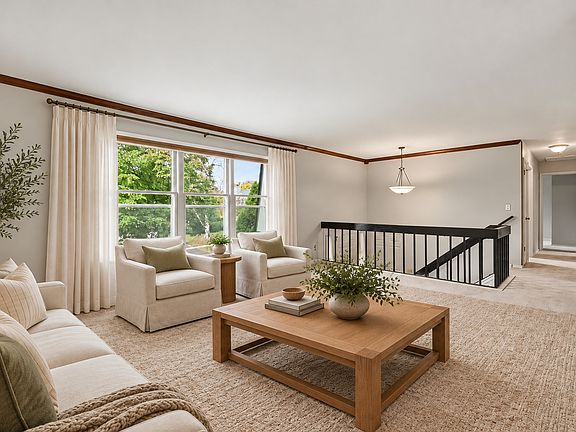 3rd image of 409 Glengarry Dr