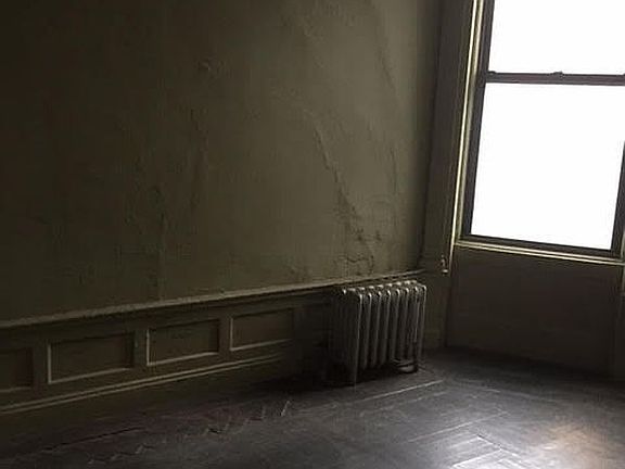 3rd image of 1885-C Adam C Powell Blvd Unit 3C