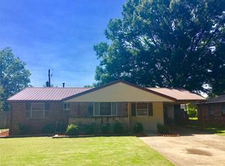 1881 Lausanne St, Memphis, TN 38117