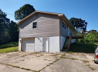 225 Hillside Dr, Harriman, TN 37748