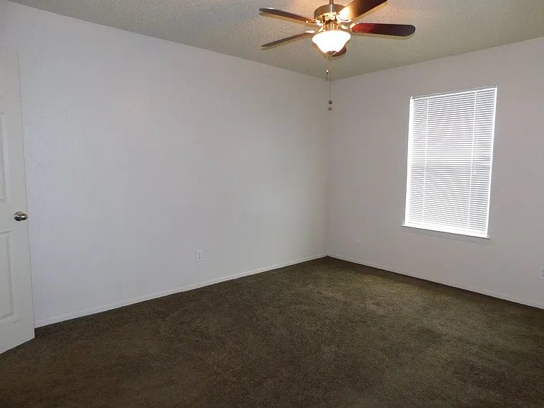 Gant Apartments — Photo 42