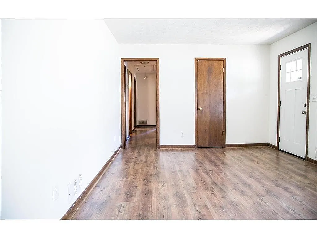 Building Photo - 605 Shannon Way