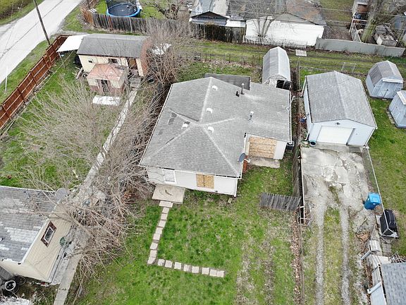 3rd image of 805 S Biltmore Ave