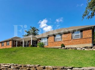 9777 Gerald Dr, Saint Louis, MO 63128