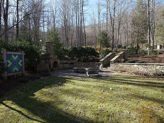 2nd image of Celo And Cove Mountain 5