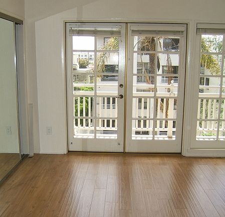 4th image of 1810 Malcolm Ave APT 301