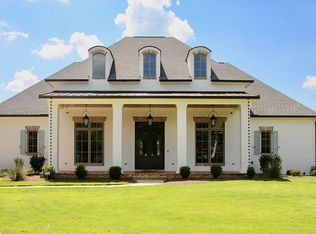 3050 Orchid Cir, Tupelo, MS 38801