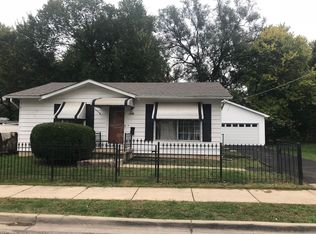 223 Valley Ave, Aurora, IL 60505