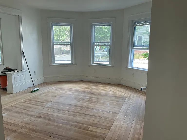 22 Gardner St #1 — Photo 4