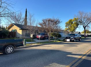 415 N Minnewawa Ave, Fresno, CA