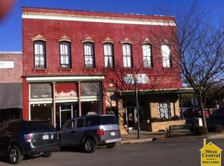 140 S Main St, Clinton, MO 64735