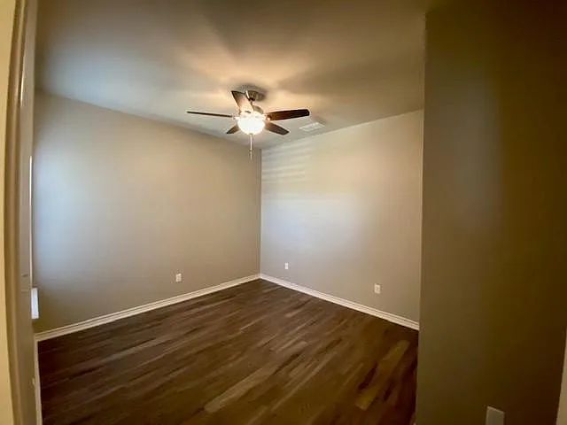 900A Hamilton Park Dr — Photo 12