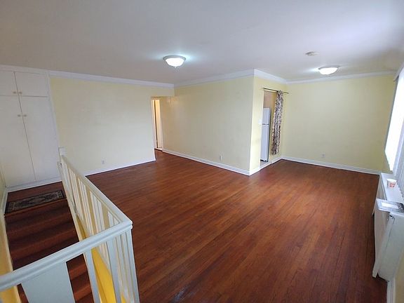 5th image of 216-03 Hillside Ave #B