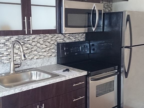 3rd image of 38 Davis Blvd APT 2