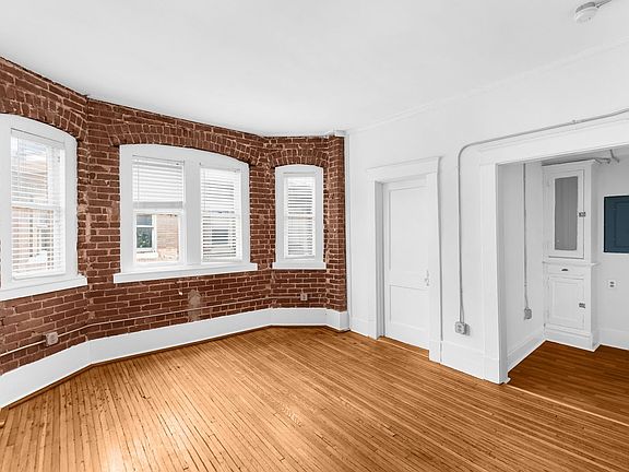 5th image of 2030 Highland Ave S APT G3