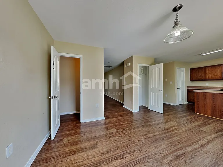 1410 River Run Rd — Photo 5