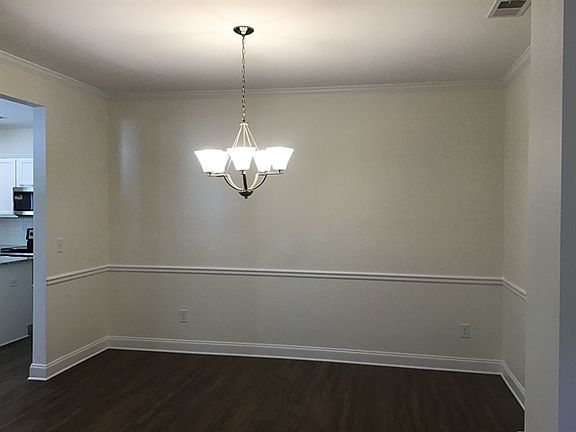 3rd image of 1877 Weatherbrook Cir