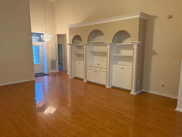 316 Winchester Pl — Photo 5