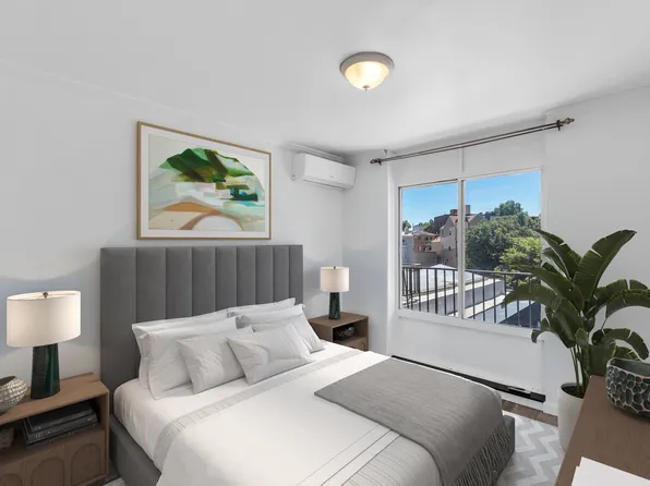 25-40 Shore Boulevard image 11 of 25