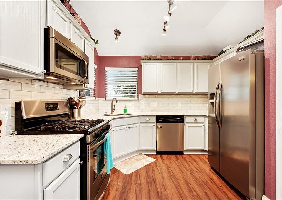 1st image of 203 Dana Dr