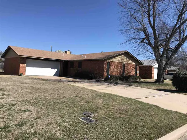309 NE 26th St, Lawton, OK 73507