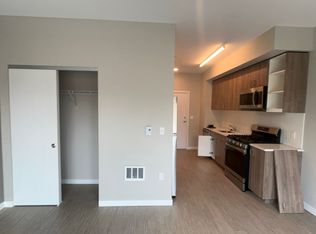 1280 SE Nehalem St #302, Portland, OR 97202