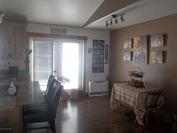 4th image of 214 Haylee Ln