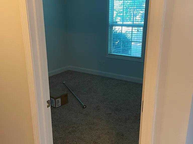 1054 Blakewood Ct — Photo 13