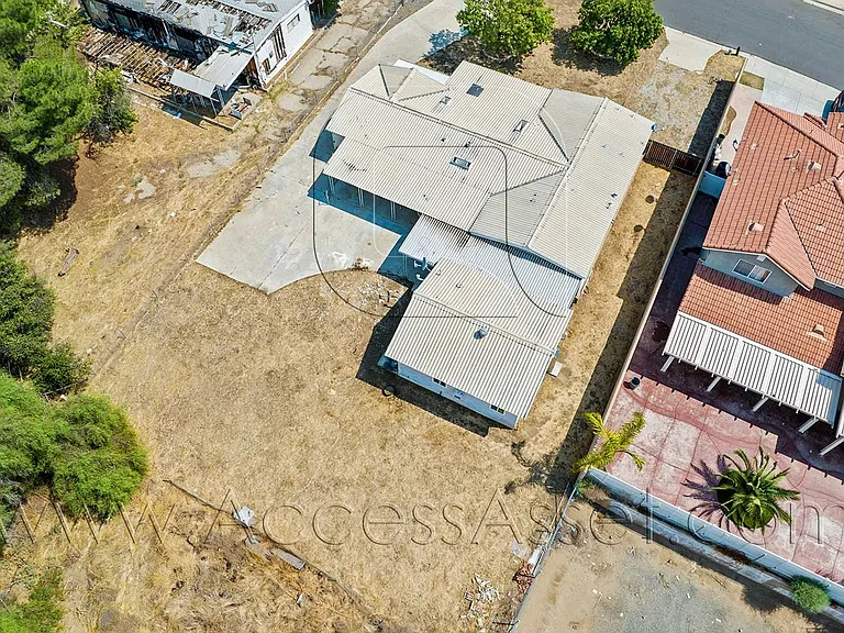 25369 Avenida Ramada #2 — Photo 15