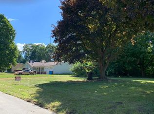 18260 Chipstead Dr, South Bend, IN 46637