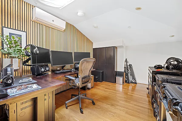 Sold by Corcoran | media 6