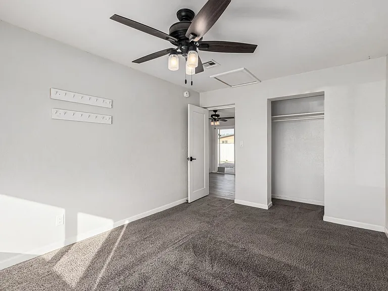 1420 N Rose St — Photo 24