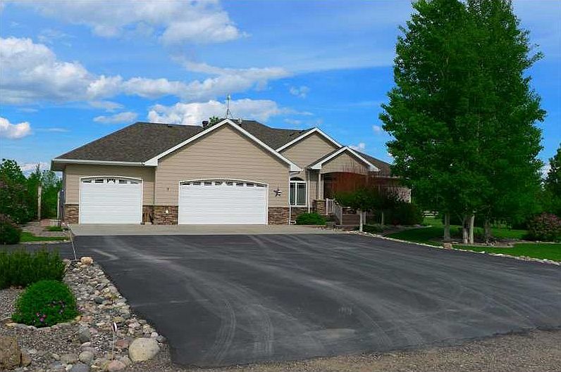 1st image of 7 Hoofprint Ln