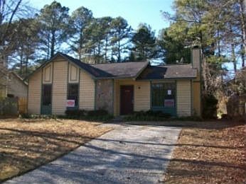 2nd image of 909 Brandon Hill Way