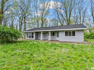 110 Sumner Ln, Springfield, IL 62707