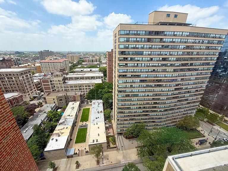 2909 N Sheridan Rd #1901 — Photo 4