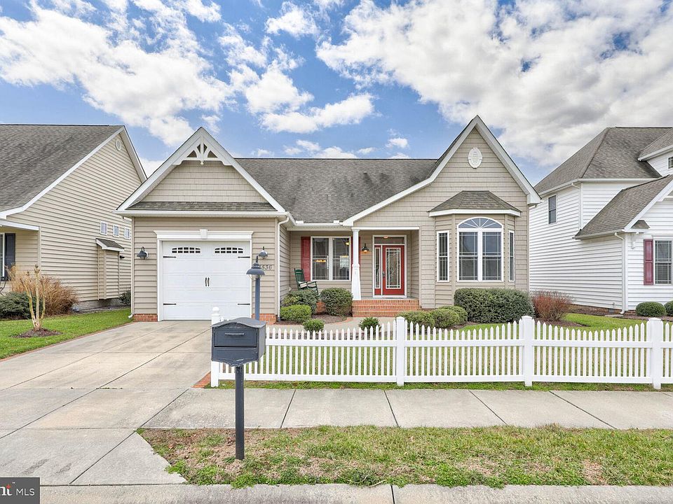 1st image of 35536 Cypress Point Trl