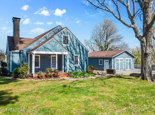 319 Taylor Rd, Knoxville, TN 37920