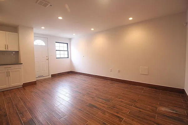 Rented by Corcoran | media 7