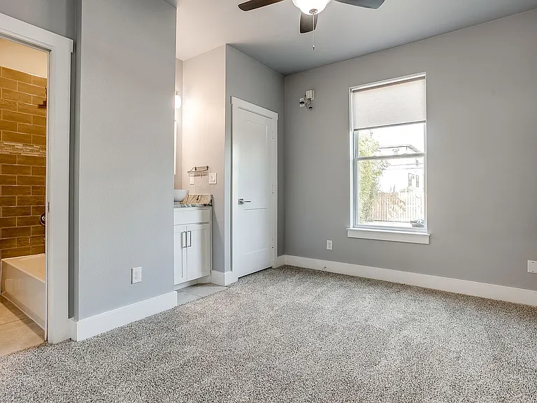 2822 Addison Park Ln #2822-2028 — Photo 13