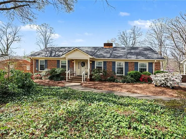 1003 McDowell Dr, Greensboro, NC 27408