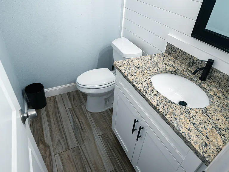 Dockside Dr — Photo 4