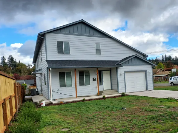 315 S 1st St, Silverton, OR 97381