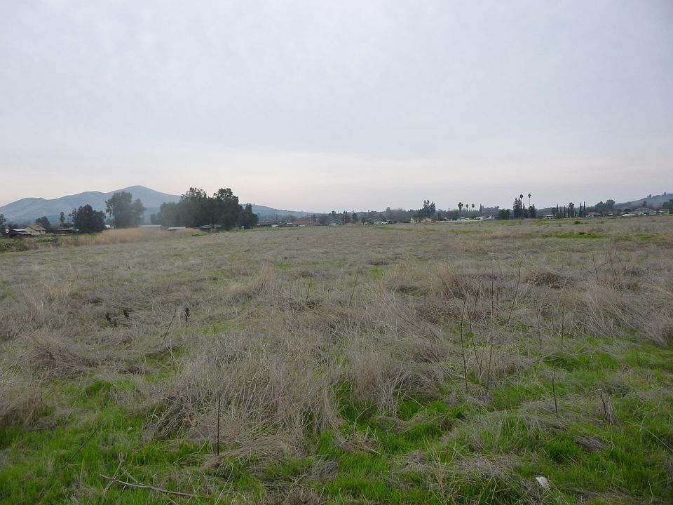 1st image of -- E Olive Avenue