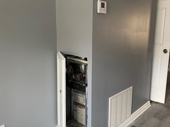 3rd image of 3011 S Homan Ave #1