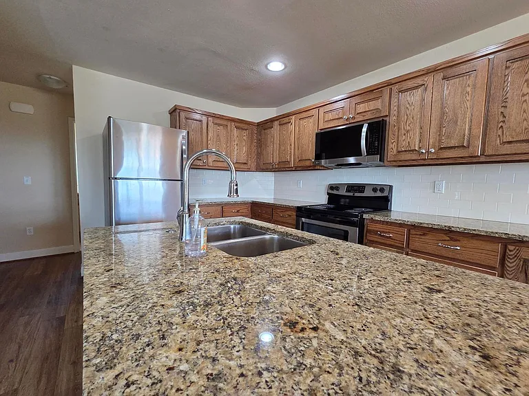 1004 E Hill St #A — Photo 11